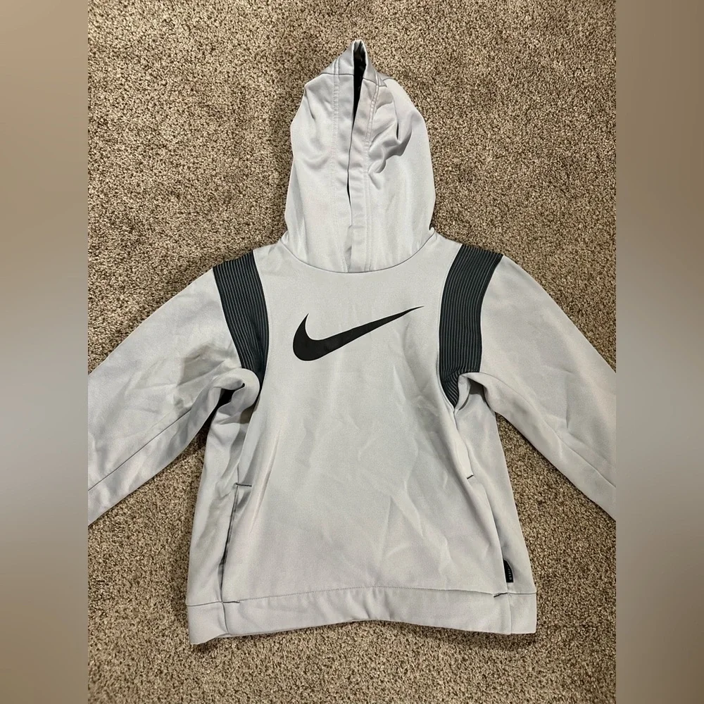 Kids Nike Gray Hoodie with Black Logo - Picture 7 of 12